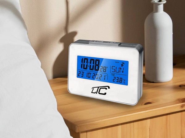 LXSTP05S LTC Modinātājs ar  termometru,  sudraba un balts